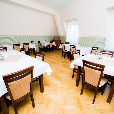 Zajazd Polonez Rzeszow Bagian luar foto