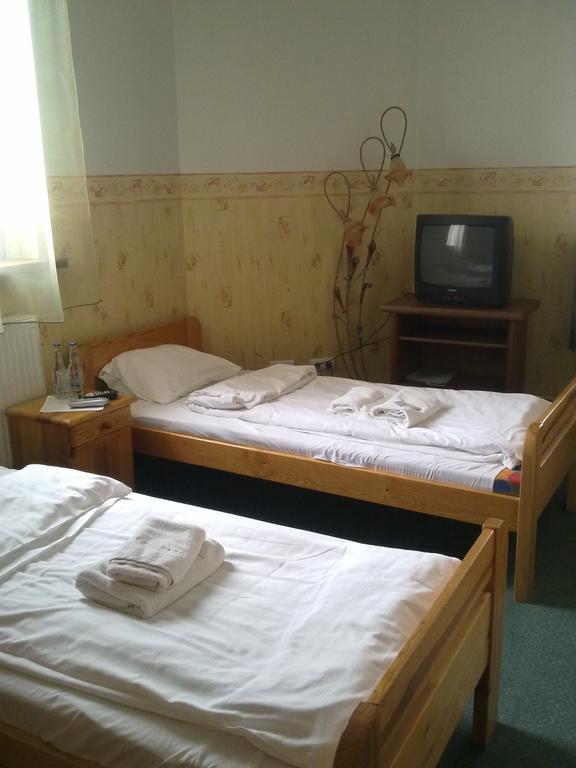 Zajazd Polonez Rzeszow Ruang foto